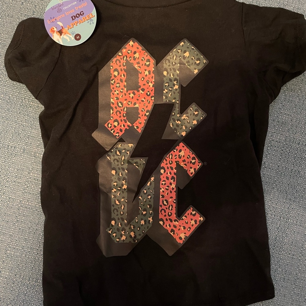 Nwt dog shirt